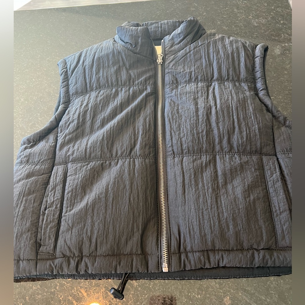 Thread & Supply Cropped Vest